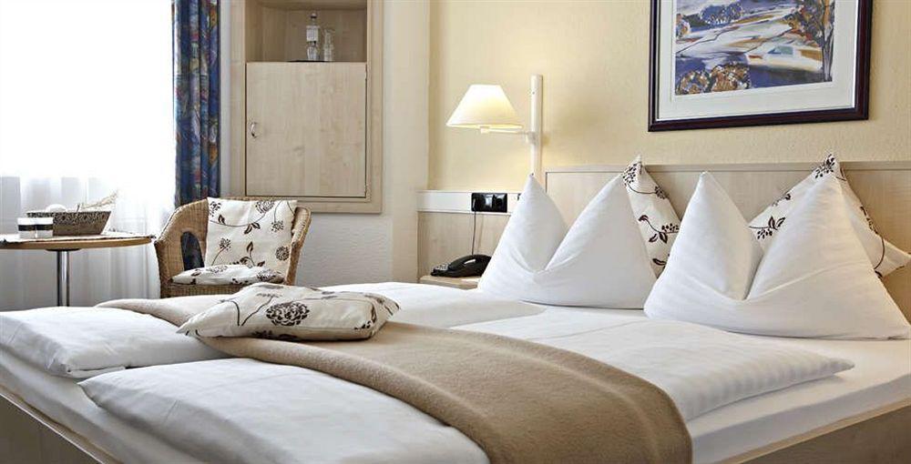 อินเตอร์ซิตี้โฮเต็ล รอสต็อค Hotel ห้อง รูปภาพ
